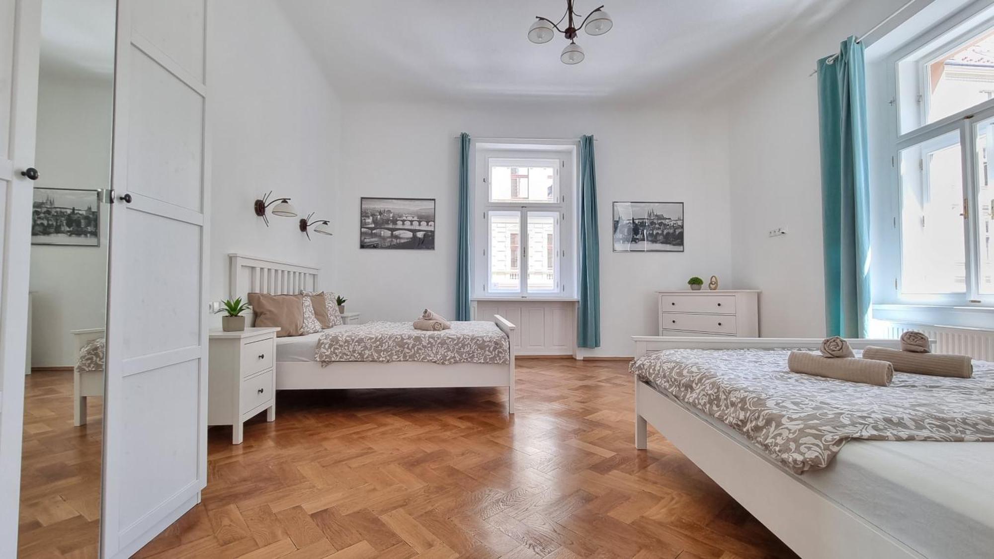 Finnem Rentals Tyrsova Прага Экстерьер фото